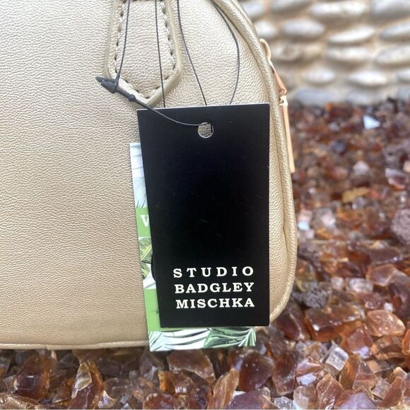 NWT Badgley Mischka Studio Metallic Gold Quilted Studded Dome Crossbody Bag. - Picture 9 of 15